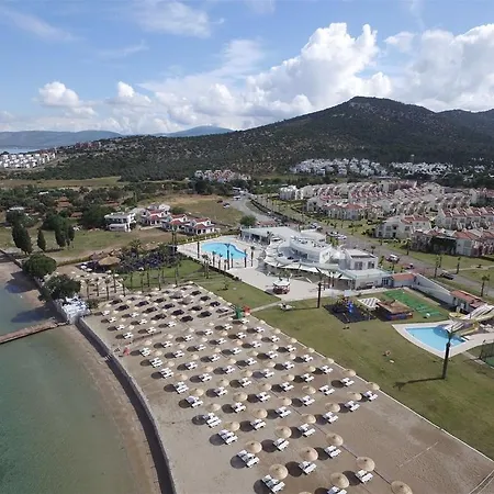 فيلة Apollonium Beach Flats And Villas