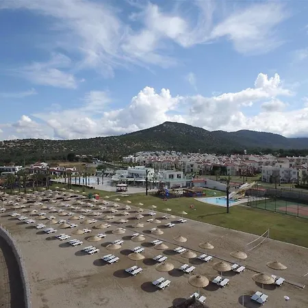 فيلة Apollonium Beach Flats And Villas *