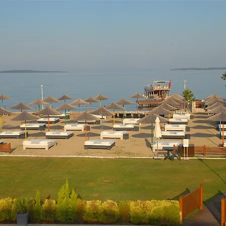 Apollonium Beach Flats And Villas فيلة أكبوك