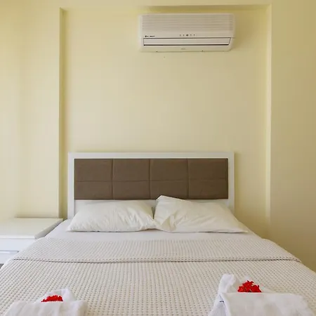 Apollonium Beach Flats And Villas فيلة