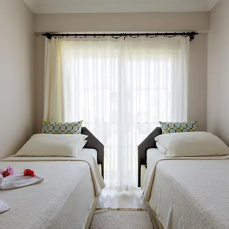 Apollonium Beach Flats And Villas فيلة *