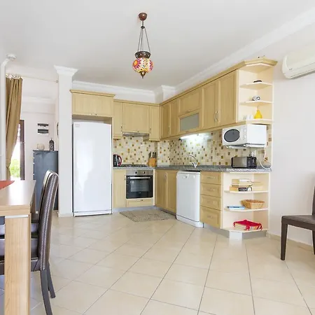 Apollonium Beach Flats And Villas فيلة *