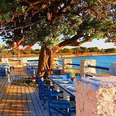 Apollonium Beach Flats And Villas Акбук